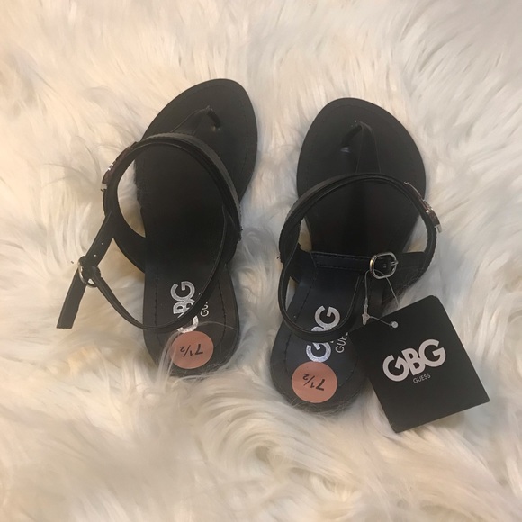 😇NWT Guess T-Strap Sandals - Picture 6 of 6